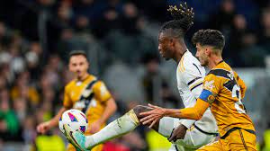 Den 20 år gamle Camavinga har et oppsigelsesgebyr på 1 milliard euro